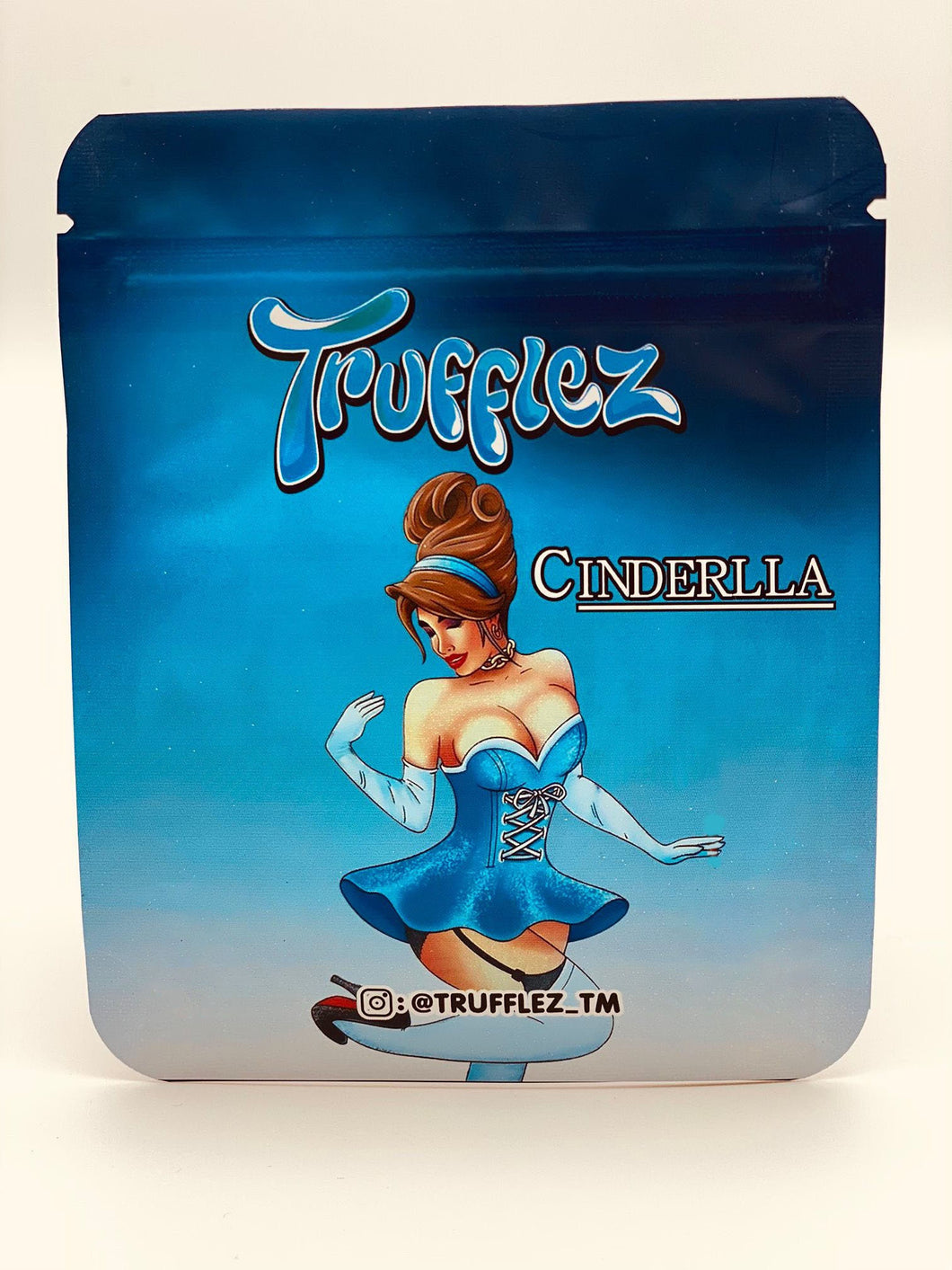 50 Truffles Cinderella 3.5-gram empty Mylar bags